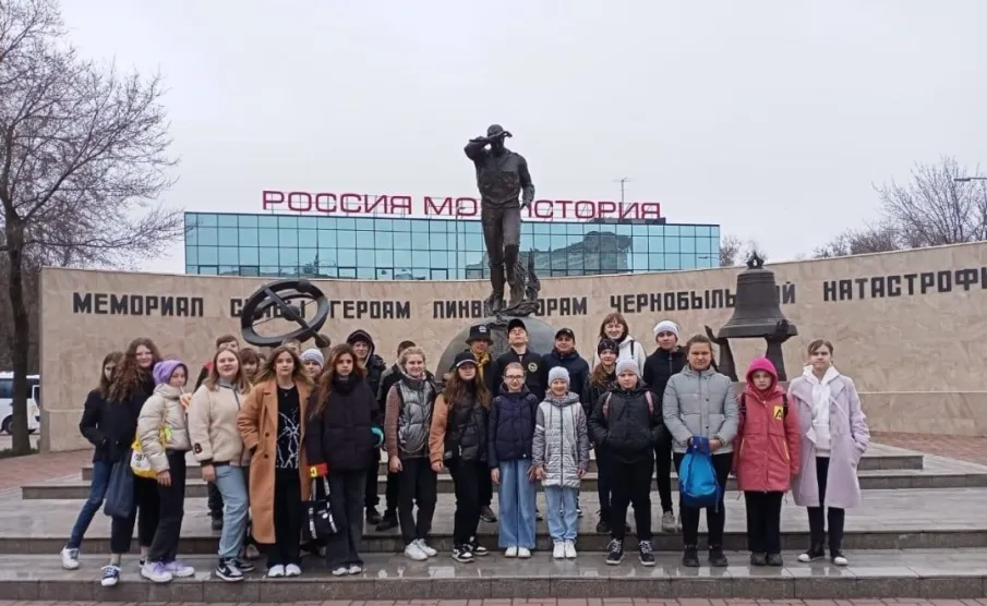 Молодёжный парламент Красносулинского района принимает активное участие в патриотическом воспитании подрастающего поколения