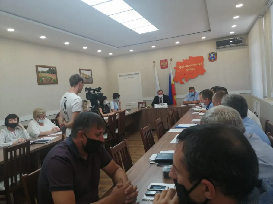 24 августа прошло очередное заседание Совета по содействию в организации и проведении выборов на территории муниципального образования «Красносулинский район»