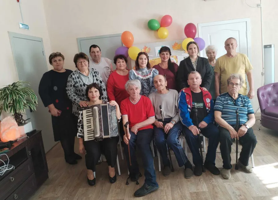 Поздравление ансамбля Россияночка