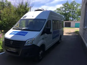 В районе работает мобильная бригада по доставке лиц старше 65 лет в медицинское учреждение.
