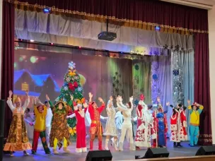 В Красносулинском Дворце культуры прошёл праздник «Новый год с Коньком Горбунком»!