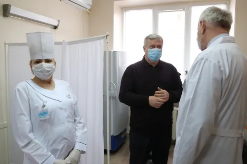 План вакцинации от COVID-19 в Ростовской области выполнен почти на 74,5%