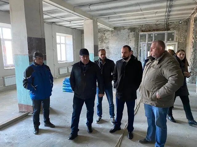 Николай Александрович Альшенко в ходе рабочей поездки посетил Углеродовское городское поселение