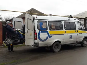 Доставка лиц с ограниченными возможностями службой «Социальное такси»