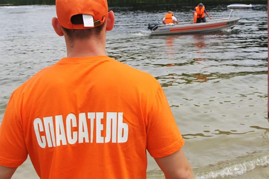 Основные правила поведения на воде: памятка населению