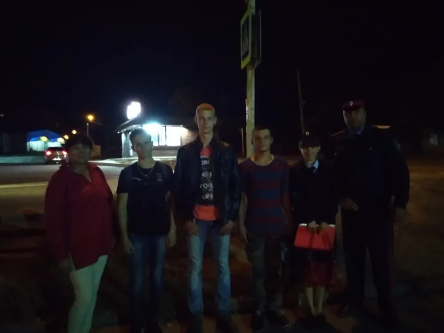 В Красносулинском районе проведен очередной рейд на установление соблюдения Областного закона  №346–ЗС «О мерах по предупреждению причинения вреда здоровью детей, их физич