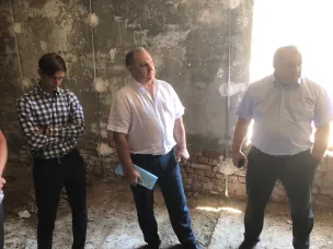 Работы по капитальному ремонту хозяйственного блока МБУЗ "РБ" г. Красный Сулин и Красносулинского района идут согласно графику