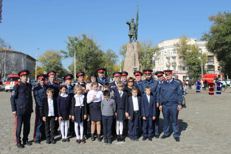 Юртовое казачье общество «Сулинский Юрт» приняли участие в празднике Войска Донского – Покров Пресвятой Богородицы и Приснодевы Марии