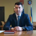 




Уважаемые сотрудники и ветераны органов следствия, искренне поздравляю вас с профессиональным праздником!
С Днём сотрудника органов следствия Российской Федерации!




Ваша работа требует высокой квалификации, ответственности и преданности своему делу. Вы стоите на страже закона, обеспечивая справедливость и безопасность в нашем обществе.
Хочу выразить благодарность ветеранам, чьи знания и опыт бесценны для молодых следователей.
Желаю вам крепкого здоровья, успехов в вашей нелёгкой и важной работе, а также благополучия и счастья в личной жизни. Пусть ваша служба будет примером для молодых специалистов и гордостью для всего района!