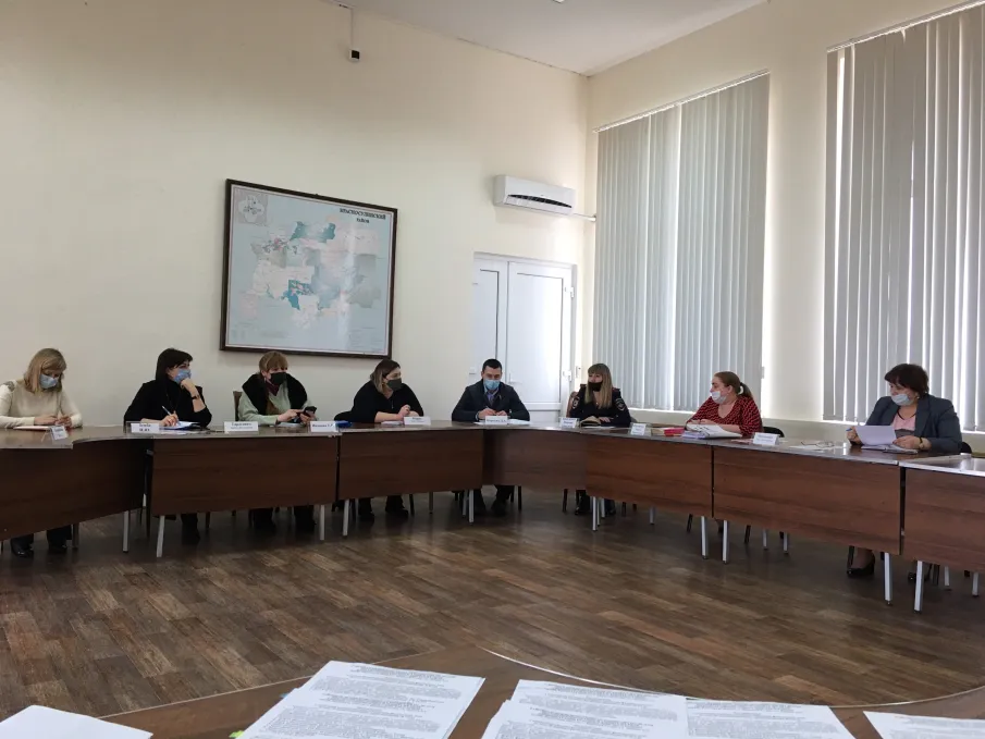 26.01.2021 года в Администрации Красносулинского района состоялось очередное заседание районной межведомственной комиссии по делам несовершеннолетних и защите их прав