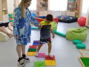 Необычное коррекционное занятие с камешками Марблс