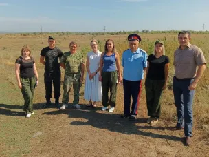 Провели рейд по выявлению и уничтожению дикорастущей конопли