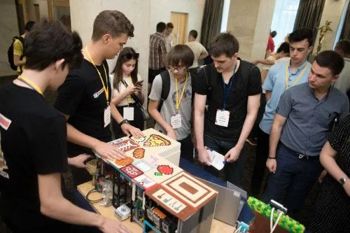 Грант до миллиона рублей могут выиграть донские разработчики по конкурсу социально ориентированных проектов