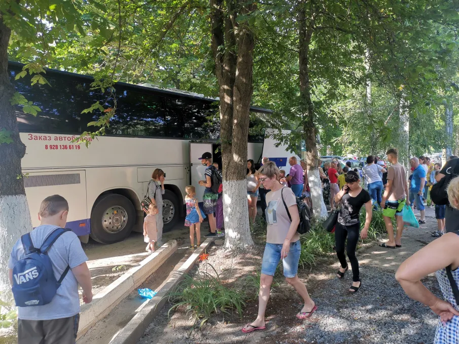 Управлением социальной защиты населения Красносулинского района 22.06.2021 года отправлена группа детей