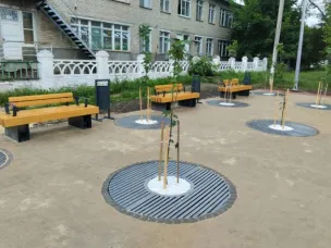 Благодаря национальному проекту «Жилье и городская среда» в   г. Красный Сулин завершено благоустройство объекта: «Площадь поселка Несветай-ГРЭС, расположенная по адресному ориентиру Ростовская область,  г. Красный Сулин, ул. Центральная».