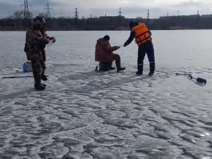 Памятка любителям зимней рыбалки (правила безопасности на льду)