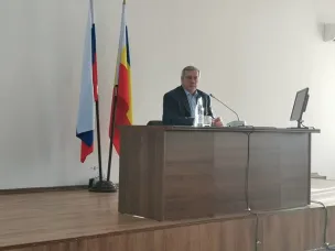 Василий Голубев обсудил с красносулинцами ход реализации национальных проектов