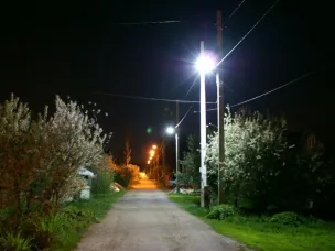 Уличное освещение на территории Красносулинского городского поселения восстановлено в полном объёме