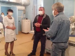 Сегодня, 16 мая, в рамках рабочего визита глава Администрации Красносулинского района посетил районную больницу