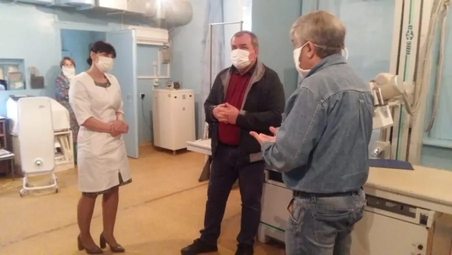 Сегодня, 16 мая, в рамках рабочего визита глава Администрации Красносулинского района посетил районную больницу