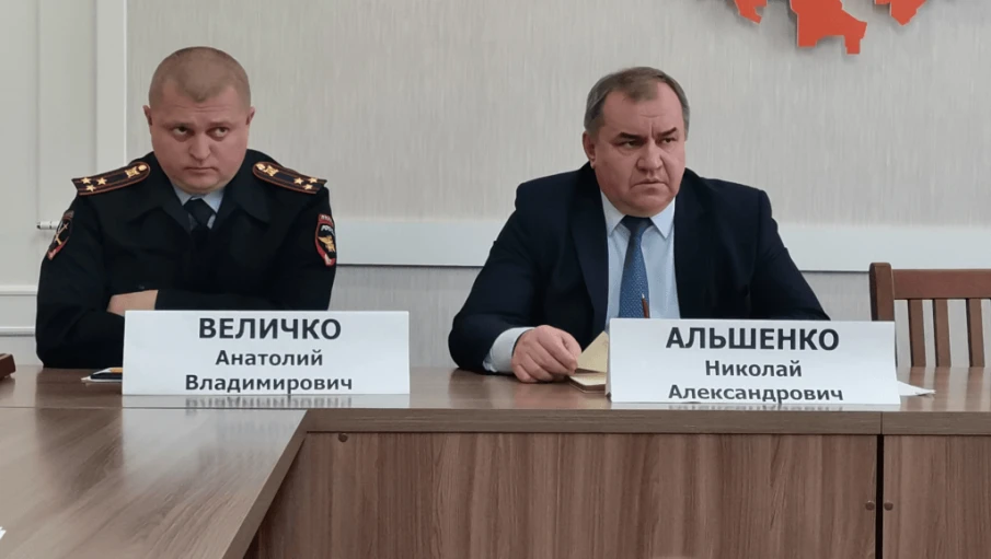 Состоялось очередное заседание оперативного штаба по реализации мер профилактики и контроля за распространением коронавирусной инфекции на территории Красносулинского района